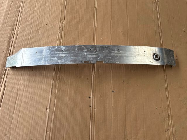 bontott MERCEDES-BENZ B-CLASS Első Lökhárító Merevítő (Fém)