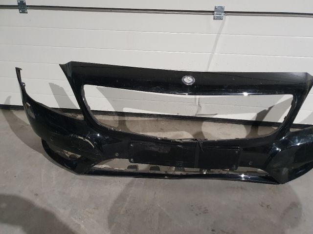 bontott MERCEDES-BENZ B-CLASS Első Lökhárító (Részeivel)