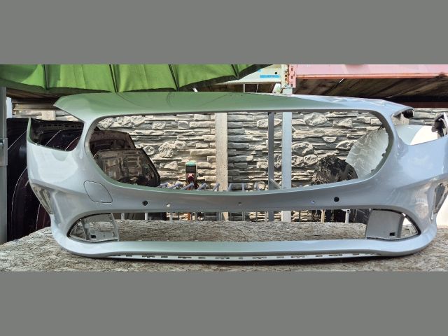 bontott MERCEDES-BENZ B-CLASS Első Lökhárító (Üresen)