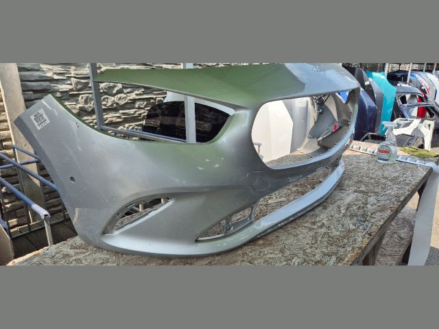 bontott MERCEDES-BENZ B-CLASS Első Lökhárító (Üresen)