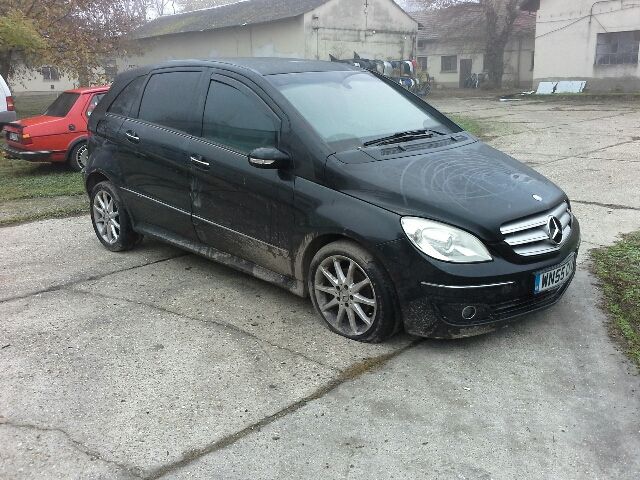 bontott MERCEDES-BENZ B-CLASS Első Szélvédő