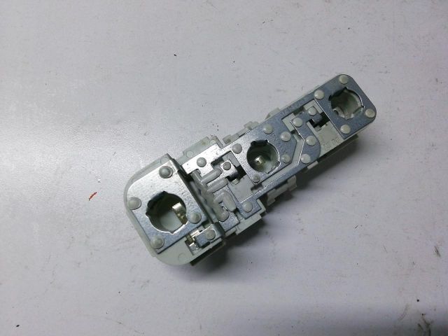 bontott MERCEDES-BENZ B-CLASS Fényszóró Izzó Foglalat