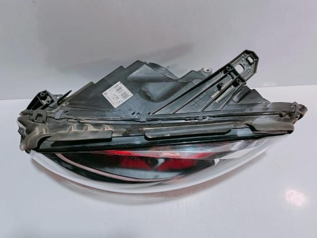 bontott MERCEDES-BENZ B-CLASS Fényszóró (Pozíciófüggetlen)