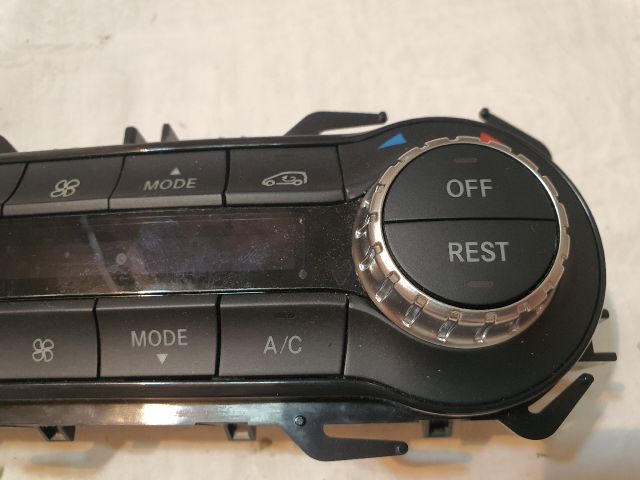 bontott MERCEDES-BENZ B-CLASS Fűtéskapcsoló (digit klímás)