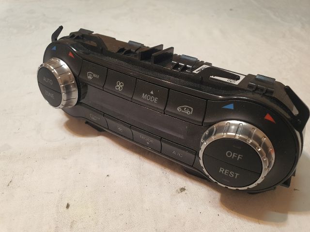 bontott MERCEDES-BENZ B-CLASS Fűtéskapcsoló (digit klímás)