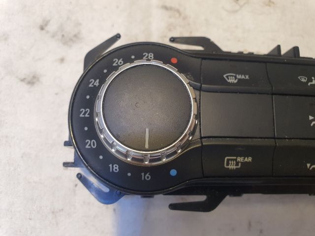 bontott MERCEDES-BENZ B-CLASS Fűtéskapcsoló (manuális klímás)