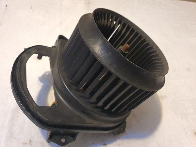 bontott MERCEDES-BENZ B-CLASS Fűtőmotor (Klímás)