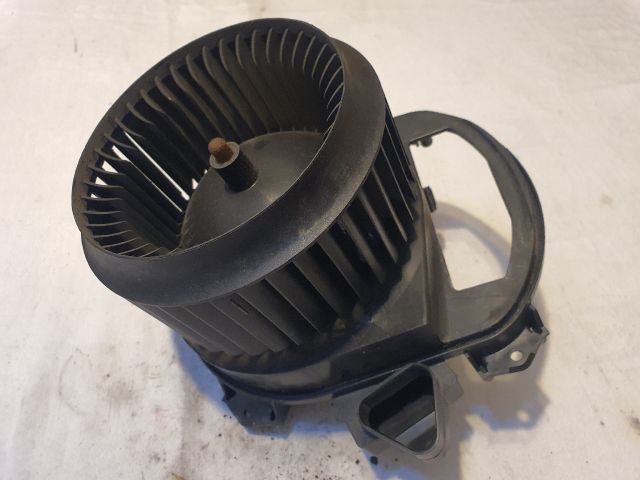 bontott MERCEDES-BENZ B-CLASS Fűtőmotor (Klímás)