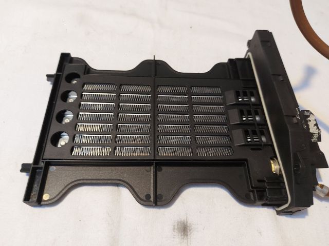 bontott MERCEDES-BENZ B-CLASS Fűtőradiátor (Elektromos)