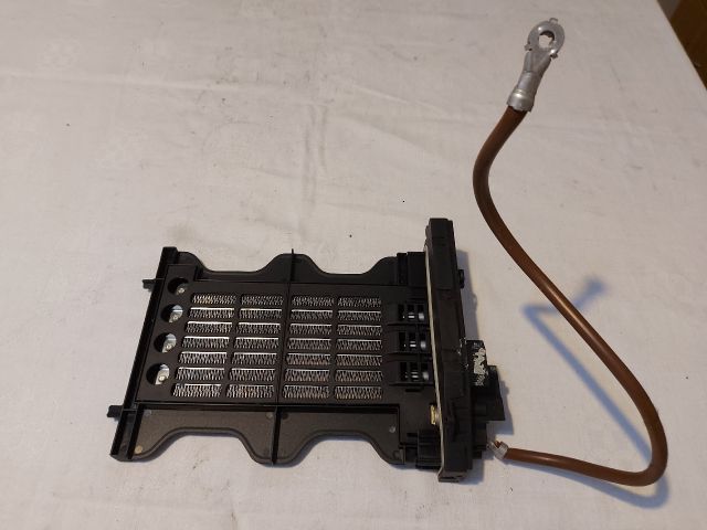 bontott MERCEDES-BENZ B-CLASS Fűtőradiátor (Elektromos)