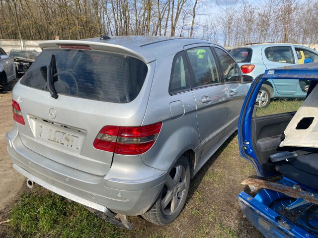 bontott MERCEDES-BENZ B-CLASS Hátsó Ablakmosó Fúvóka