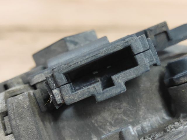 bontott MERCEDES-BENZ B-CLASS Hátsó Ablaktörlő Motor