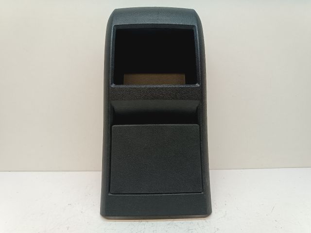 bontott MERCEDES-BENZ B-CLASS Hátsó Hamutartó