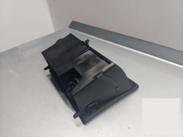 bontott MERCEDES-BENZ B-CLASS Hátsó Hamutartó