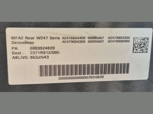 bontott MERCEDES-BENZ B-CLASS Hátsó Lökhárító (Részeivel)