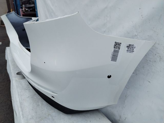 bontott MERCEDES-BENZ B-CLASS Hátsó Lökhárító (Üresen)