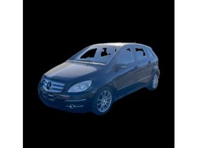 bontott MERCEDES-BENZ B-CLASS Hátsó Lökhárító (Üresen)