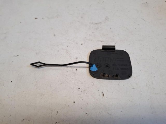 bontott MERCEDES-BENZ B-CLASS Hátsó Vonószem Burkolat