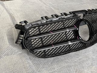 bontott MERCEDES-BENZ B-CLASS Hűtőrács