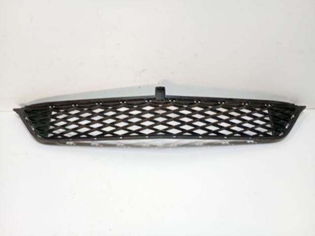 bontott MERCEDES-BENZ B-CLASS Hűtőrács