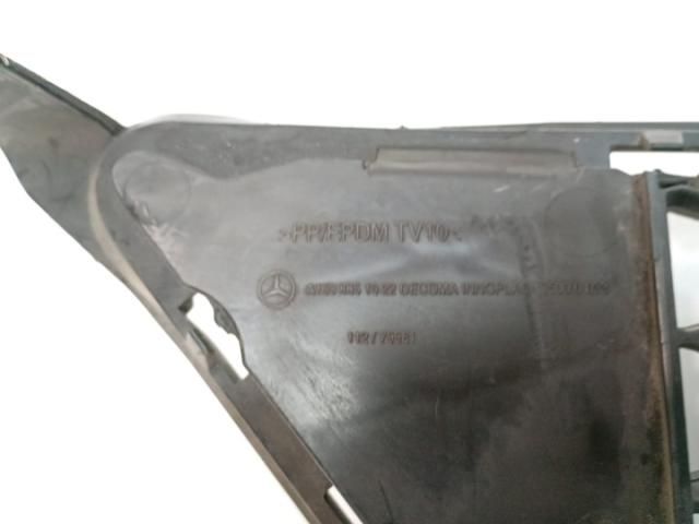 bontott MERCEDES-BENZ B-CLASS Hűtőrács