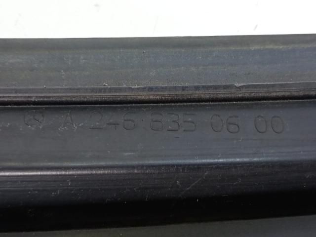 bontott MERCEDES-BENZ B-CLASS Hűtőrács