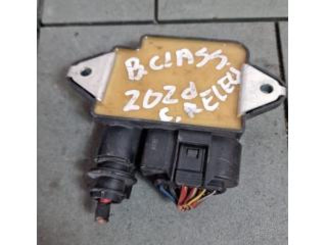 bontott MERCEDES-BENZ B-CLASS Izzító Relé