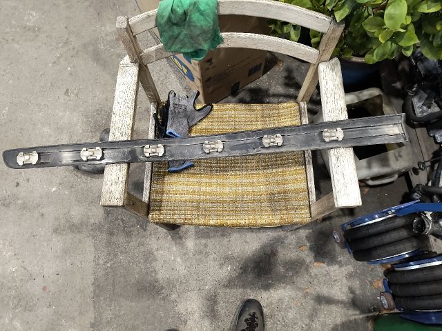 bontott MERCEDES-BENZ B-CLASS Jobb Ajtó Mögötti Díszléc