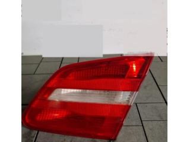 bontott MERCEDES-BENZ B-CLASS Jobb Belső Hátsó Lámpa