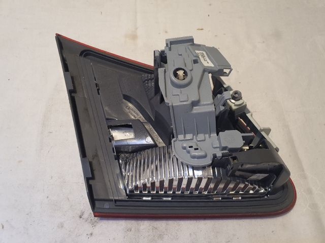 bontott MERCEDES-BENZ B-CLASS Jobb Belső Hátsó Lámpa