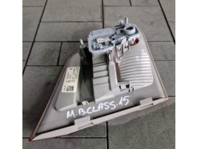 bontott MERCEDES-BENZ B-CLASS Jobb Belső Hátsó Lámpa