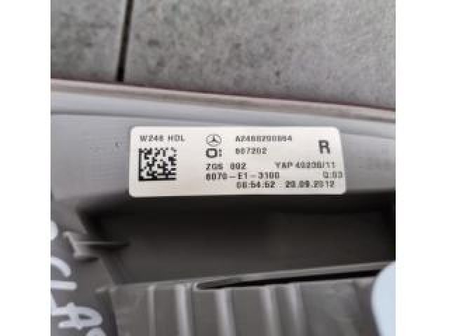 bontott MERCEDES-BENZ B-CLASS Jobb Belső Hátsó Lámpa