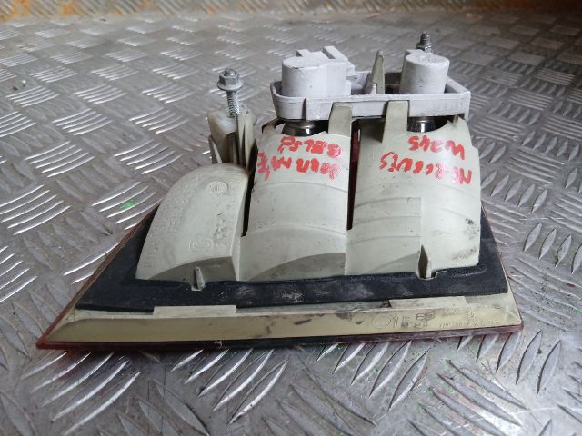 bontott MERCEDES-BENZ B-CLASS Jobb Belső Hátsó Lámpa