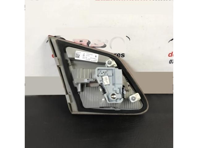 bontott MERCEDES-BENZ B-CLASS Jobb Belső Hátsó Lámpa