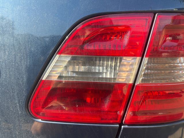 bontott MERCEDES-BENZ B-CLASS Jobb Belső Hátsó Lámpa