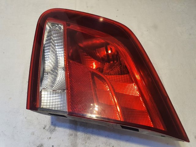 bontott MERCEDES-BENZ B-CLASS Jobb Belső Hátsó Lámpa