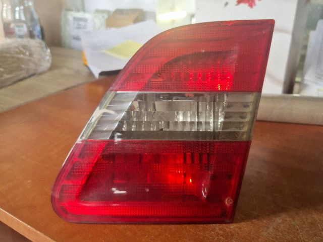 bontott MERCEDES-BENZ B-CLASS Jobb Belső Hátsó Lámpa