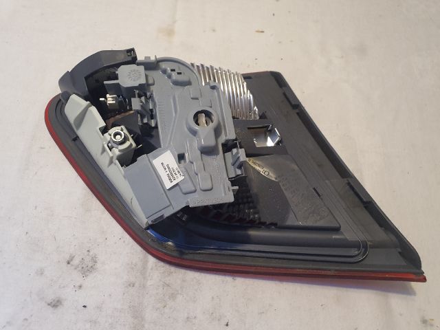 bontott MERCEDES-BENZ B-CLASS Jobb Belső Hátsó Lámpa