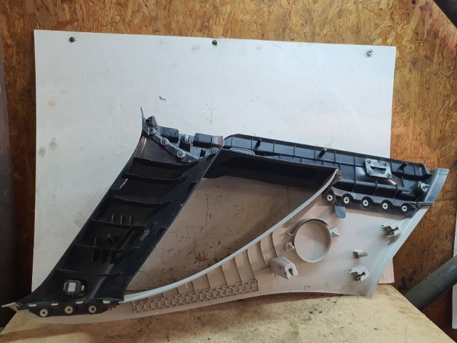 bontott MERCEDES-BENZ B-CLASS Jobb C Oszlop Burkolat