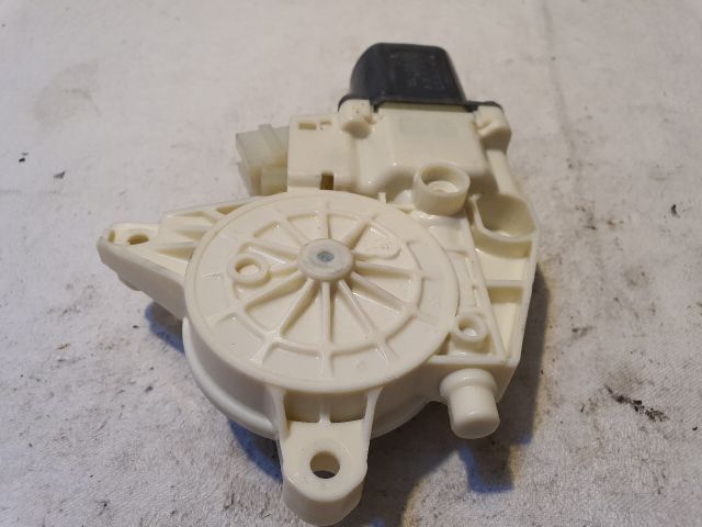 bontott MERCEDES-BENZ B-CLASS Jobb első Ablakemelő Motor