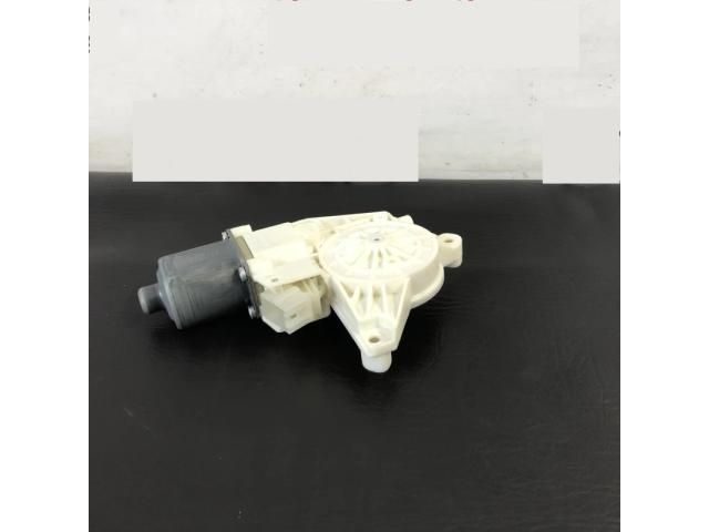 bontott MERCEDES-BENZ B-CLASS Jobb első Ablakemelő Motor