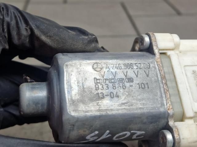 bontott MERCEDES-BENZ B-CLASS Jobb első Ablakemelő Motor