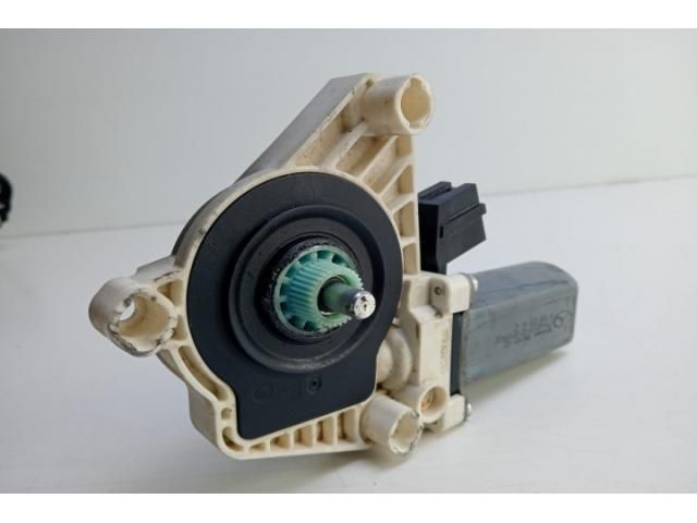 bontott MERCEDES-BENZ B-CLASS Jobb első Ablakemelő Motor