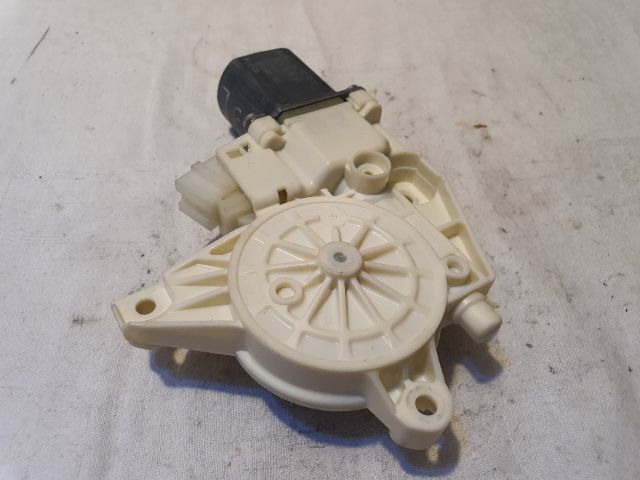 bontott MERCEDES-BENZ B-CLASS Jobb első Ablakemelő Motor