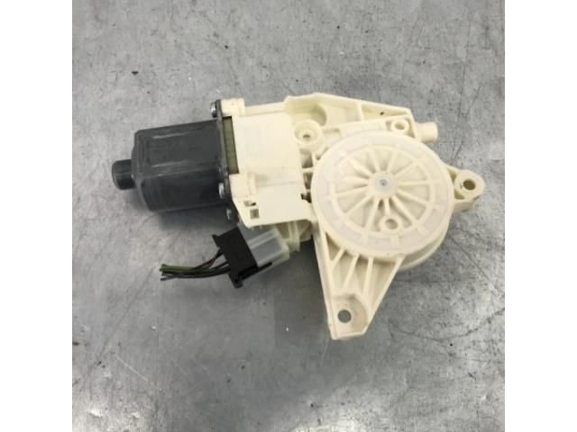 bontott MERCEDES-BENZ B-CLASS Jobb első Ablakemelő Motor