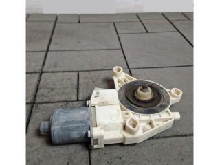 bontott MERCEDES-BENZ B-CLASS Jobb első Ablakemelő Motor