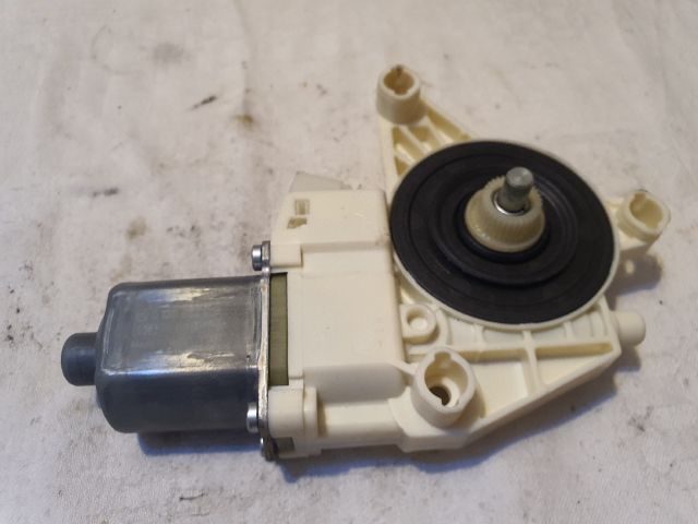 bontott MERCEDES-BENZ B-CLASS Jobb első Ablakemelő Motor