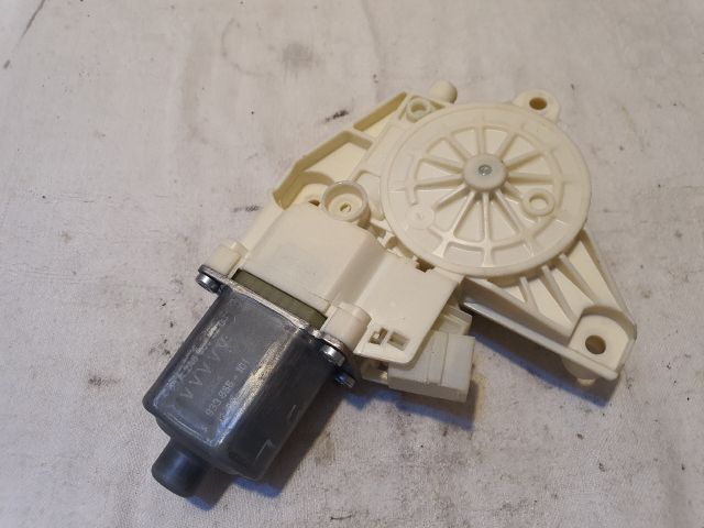 bontott MERCEDES-BENZ B-CLASS Jobb első Ablakemelő Motor