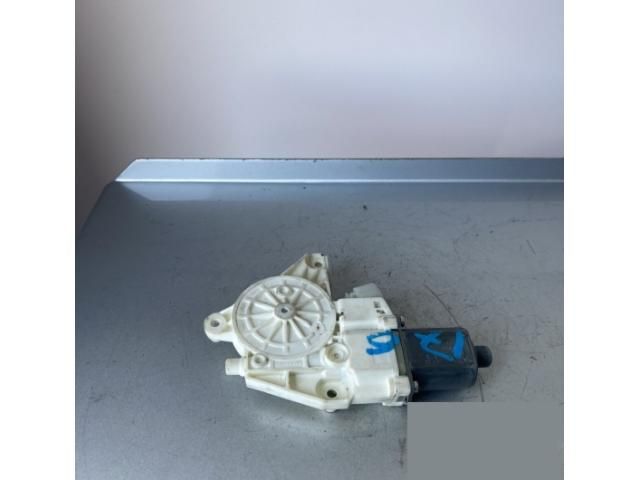 bontott MERCEDES-BENZ B-CLASS Jobb első Ablakemelő Motor