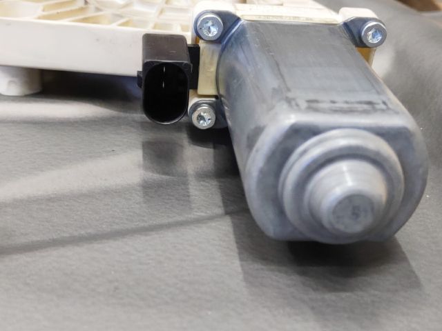 bontott MERCEDES-BENZ B-CLASS Jobb első Ablakemelő Szerkezet (Elektromos)